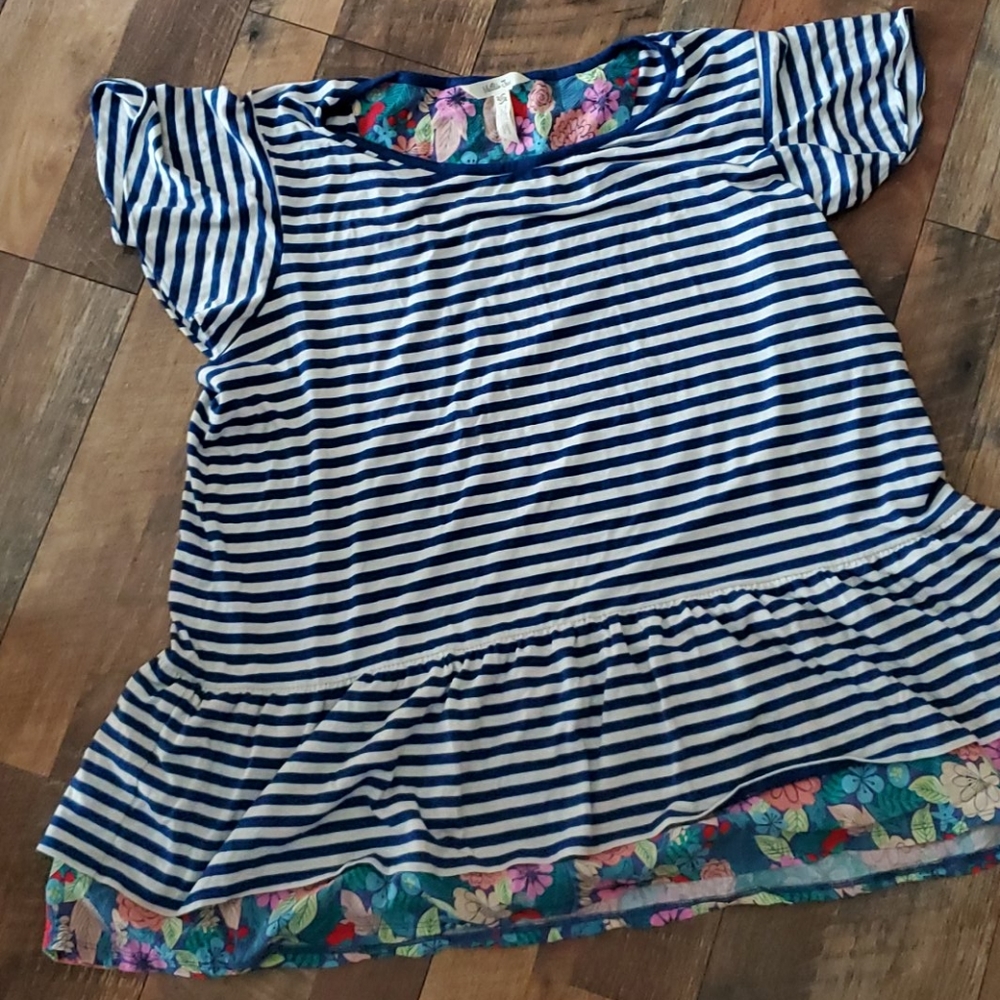 Woman's MJ top